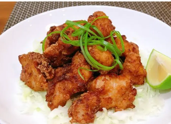 日式唐揚雞的麵衣則是以片栗粉(太白粉)為主,搭配低筋麵粉。圖片取自網路