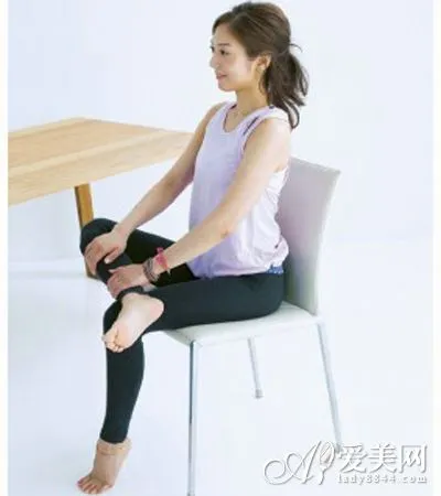 坐著享瘦 4組瑜伽減肥動作 消除全身贅肉