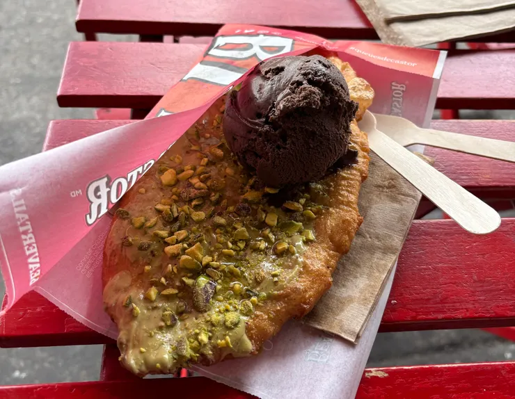 不是有三片，怎麼只有一張照片？ ：因為天氣太冷要趁熱吃