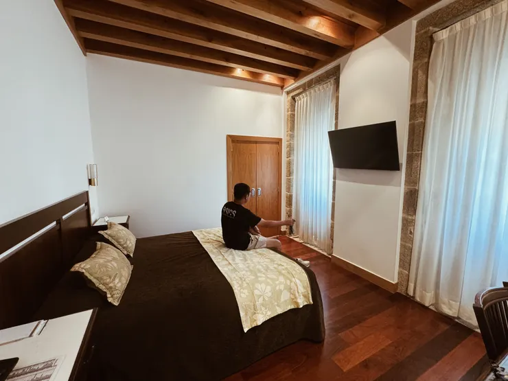 房間之外還有一個小客廳