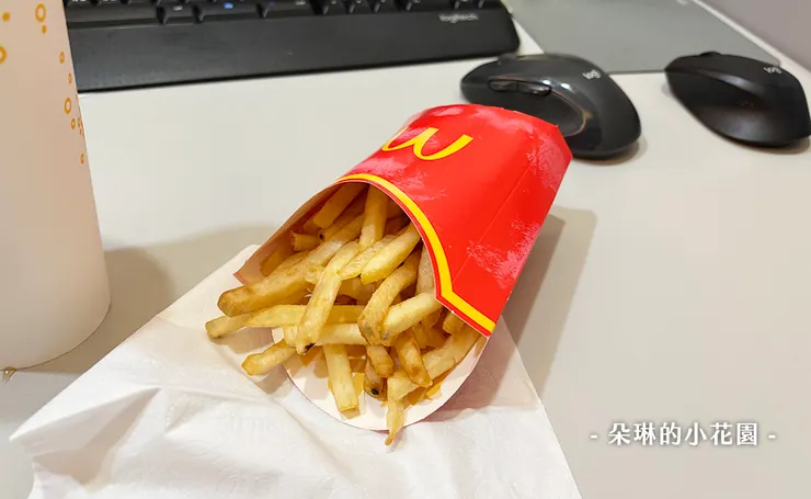 植入後,順應都市傳說,去麥當勞買了大薯討個吉利 XD