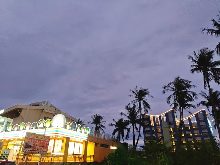 叮哥茶飲金崙店對面的景色