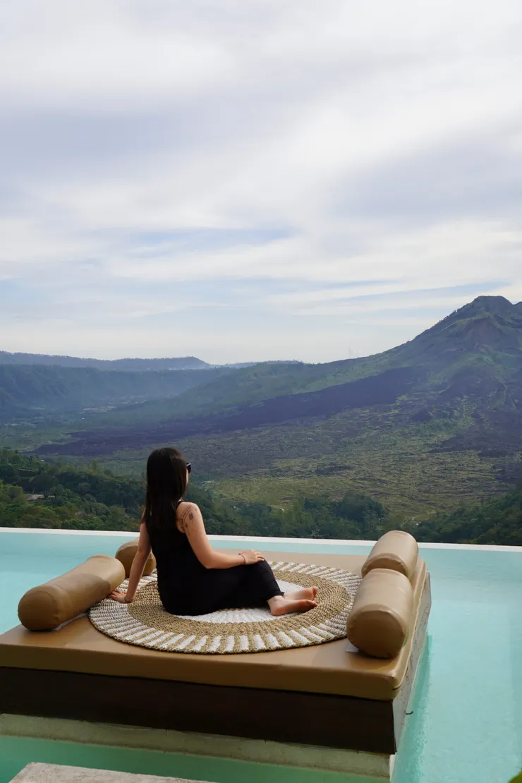 我想像自己是擁有眼前土地的貴婦XD