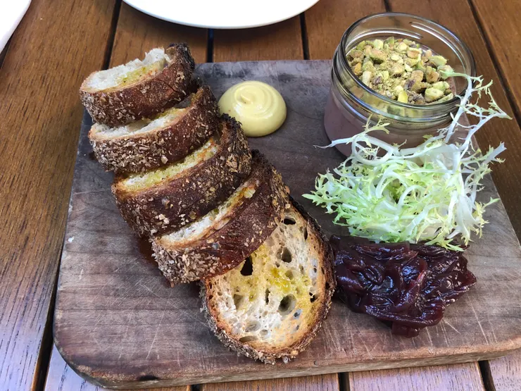 雞肝慕斯，當天最好的一道