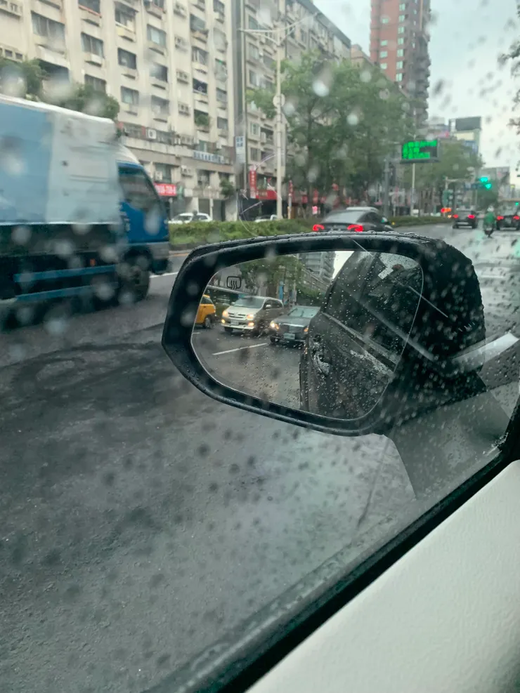《地下室的人》