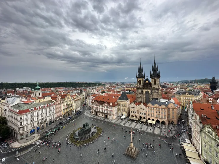 老城廣場和提恩教堂