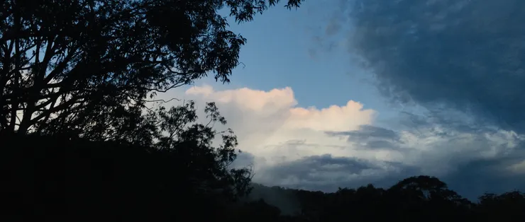 雨後傍晚的天空