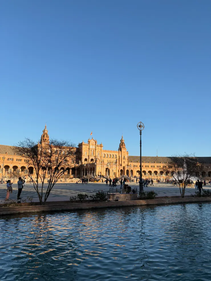 夕陽西下中的西班牙廣場與小運河