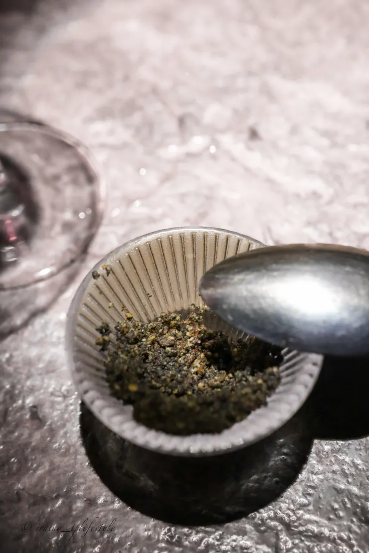 本圖為吃土的示意圖 芝麻香與牛蒡味挺對我胃口