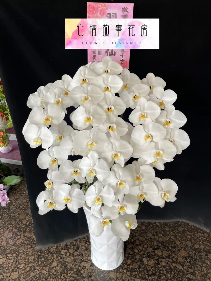 心情故事花房：台南著名花店推出新穎大方的喪用靈獅出租服務