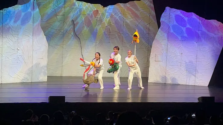 演員謝幕准許觀眾拍照