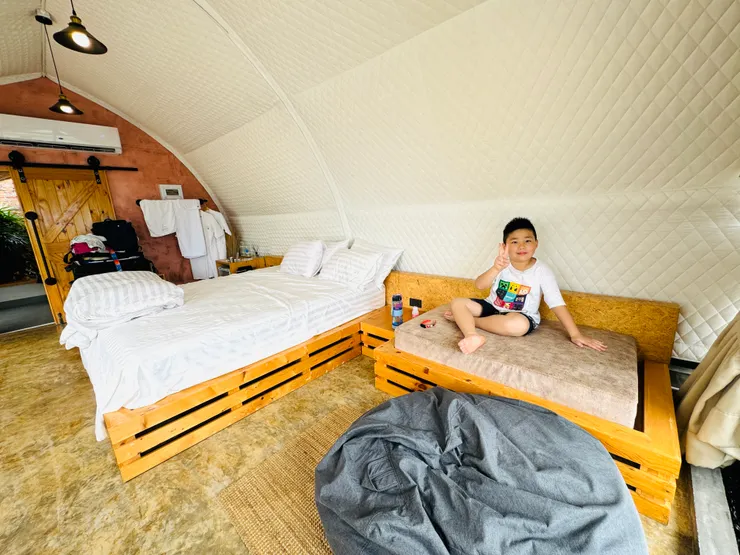 多多本來想睡沙發😆