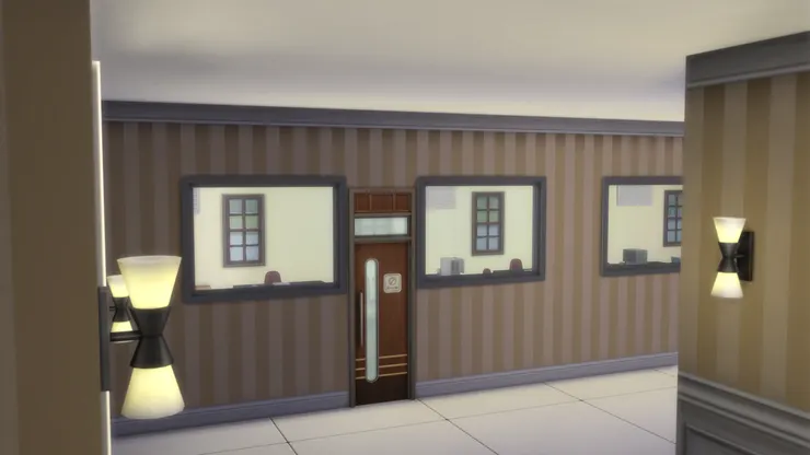 從校務處出來，便是教員室。