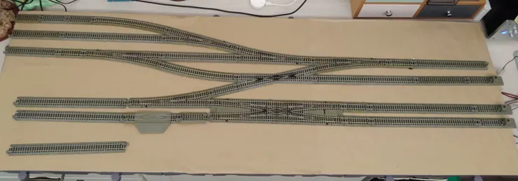 控制線走在板子下方，看起來清爽多了!