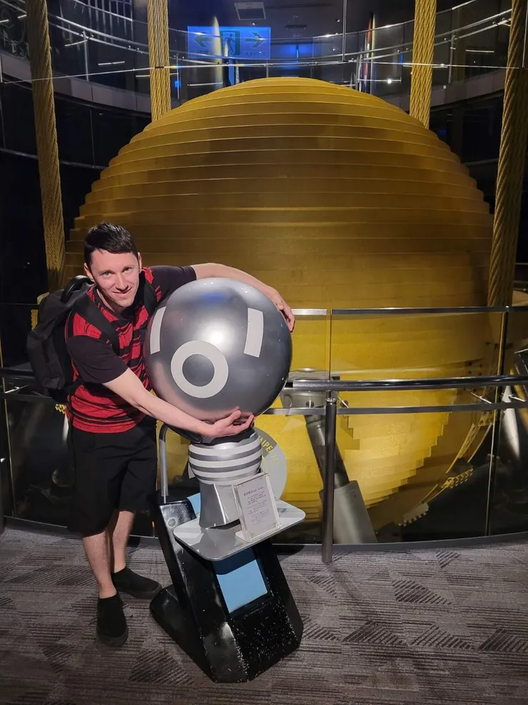 這內部大球球還比較吸引人