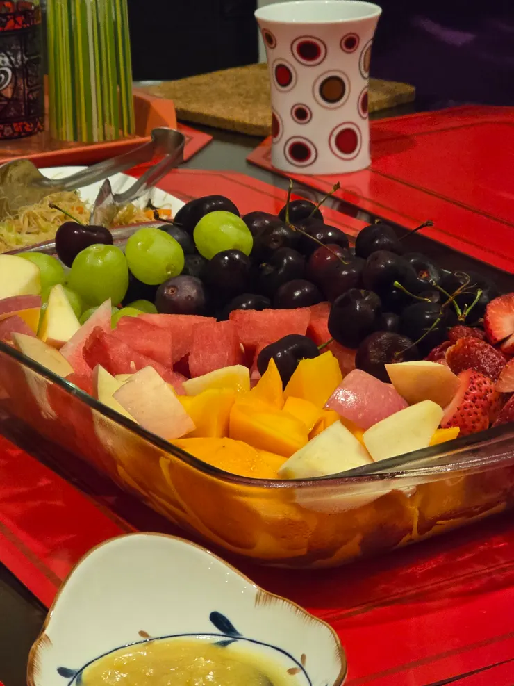 豐盛到會害怕的飯後水果（桶）