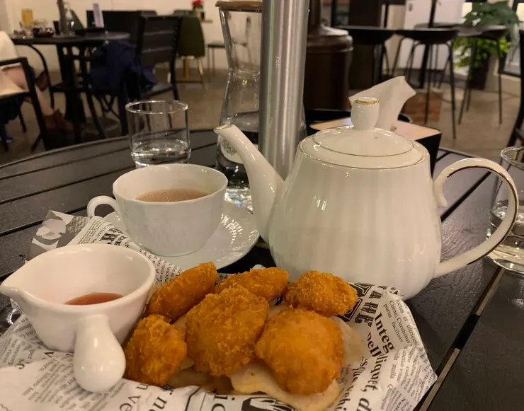 泰式銅錢蝦餅與貴婦養身茶