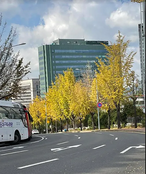 首爾南山白凡廣場
