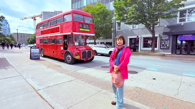 哈利法克斯市隨上隨下觀光巴士