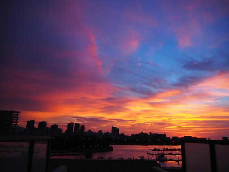 黃昏的海口市。