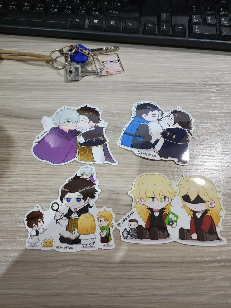 做了四種貼紙XD