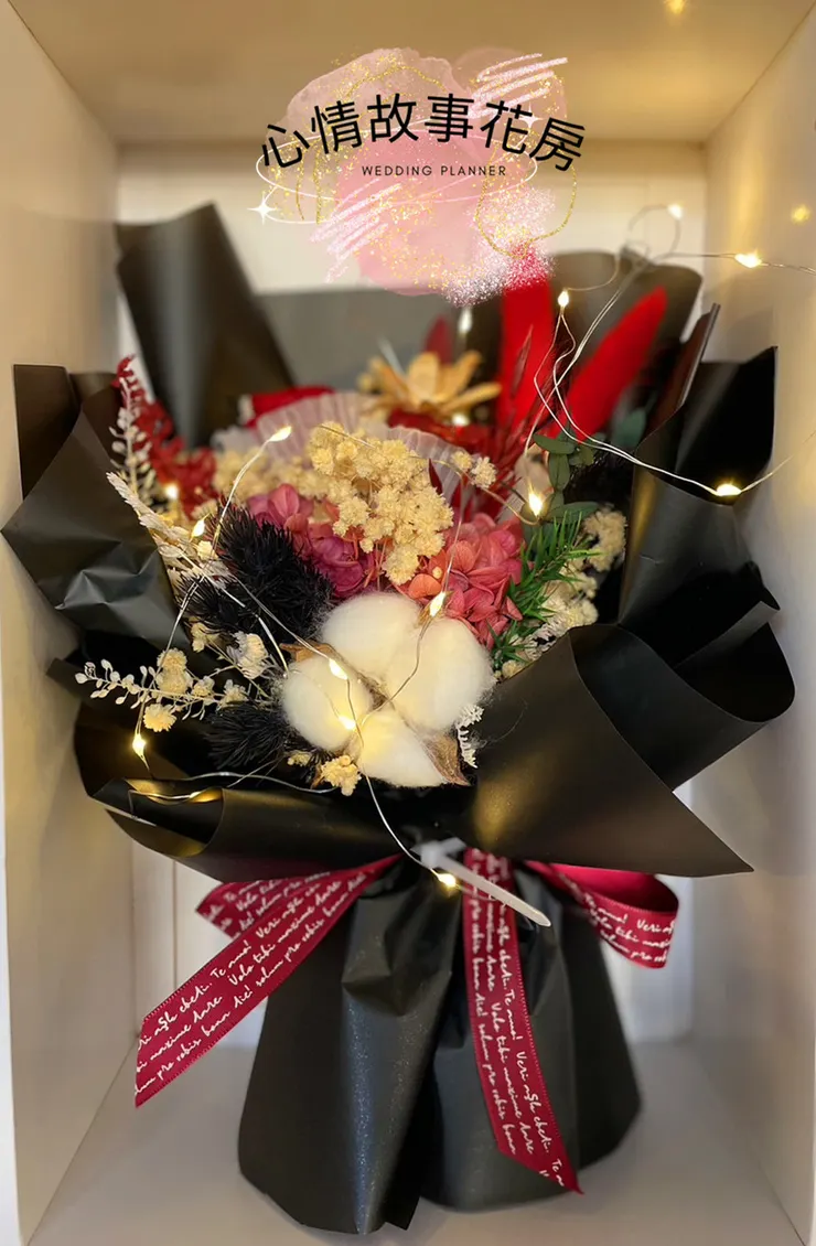 心情故事花房 | 高品質乾燥花束送禮首選 | 生日、結婚紀念日、升遷祝賀等各種場合都適用 