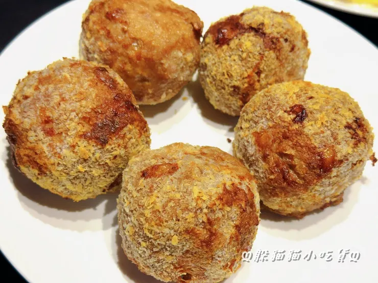外皮酥脆、肉汁多多的蘇格蘭蛋出爐啦~！