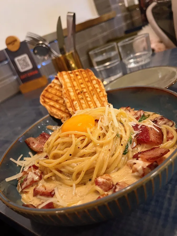 Carbonara月見奶油培根義大利麵
