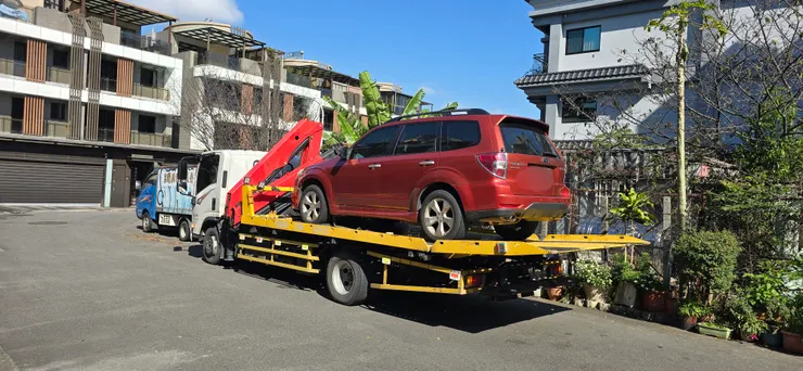 汽車拋錨拖吊