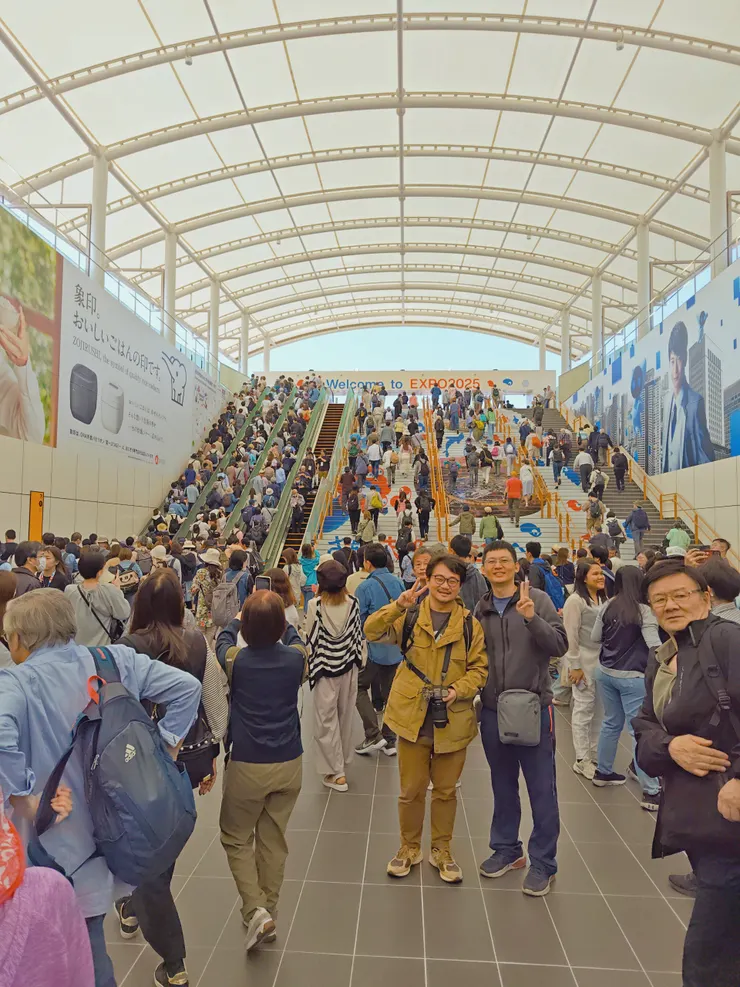 Ｋ桑與Ｊ桑合影