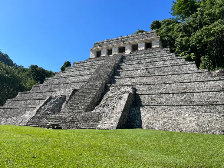 記載Palenque180年歷史的碑銘神殿