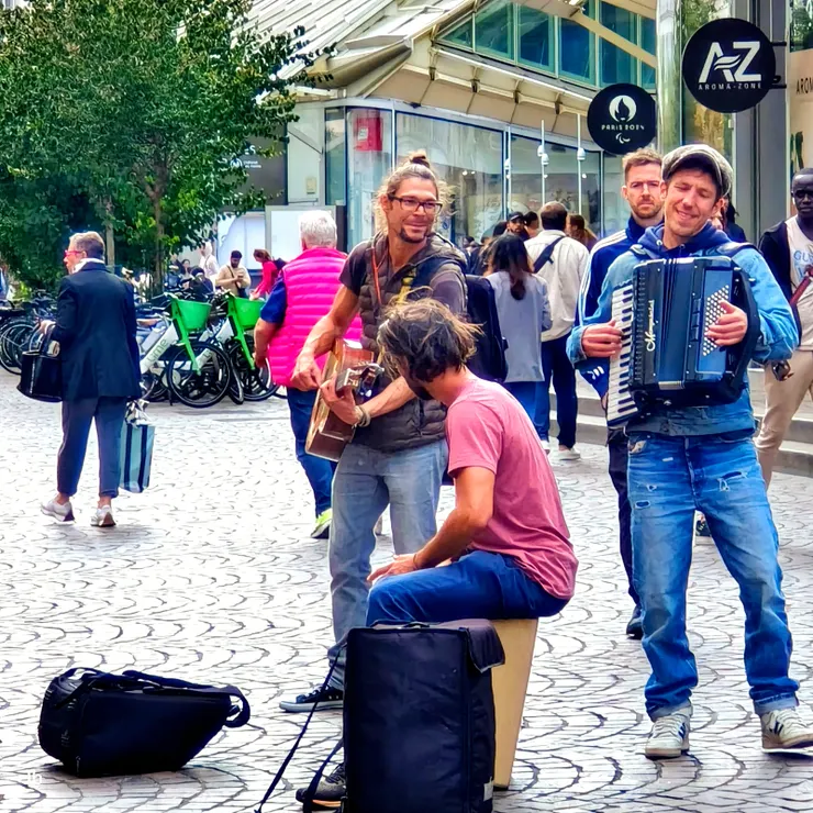 【瑪黑區的街頭藝人】