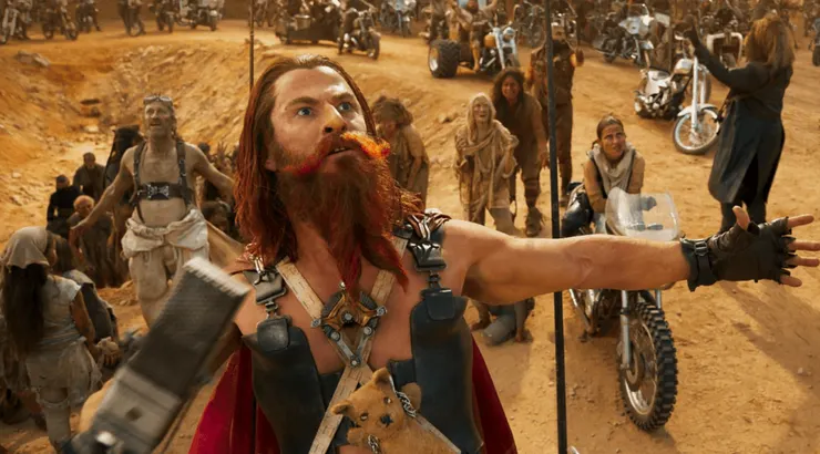 《芙莉歐莎：瘋狂麥斯傳奇篇章》劇照／IMDb