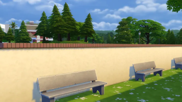 石造長椅被太陽曬久了會燙屁股...