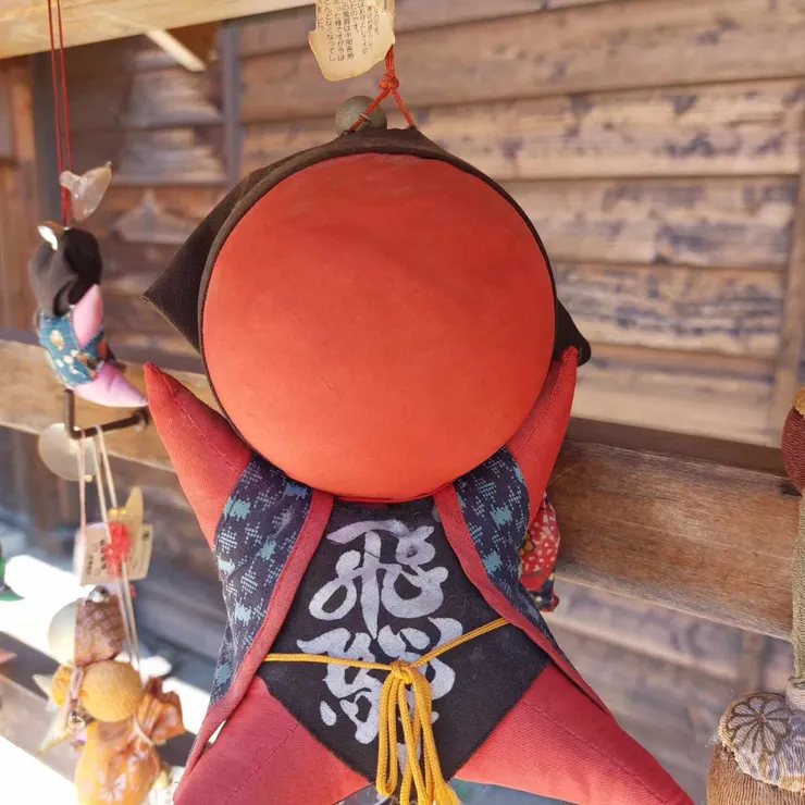 高山市的特產：猿娃娃，感覺超可愛~