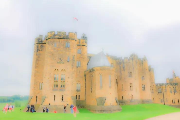 阿尼克城堡主建築一景