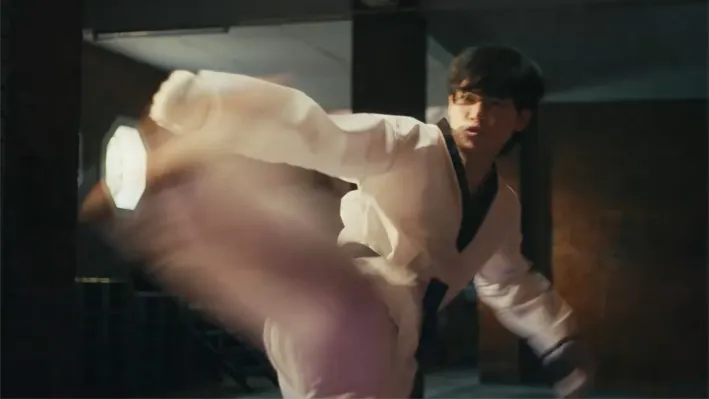 看一下，雖然模糊，但應該是Yin本人～