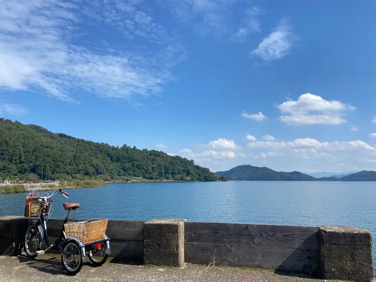 店門口的三輪車（YUKEN攝）