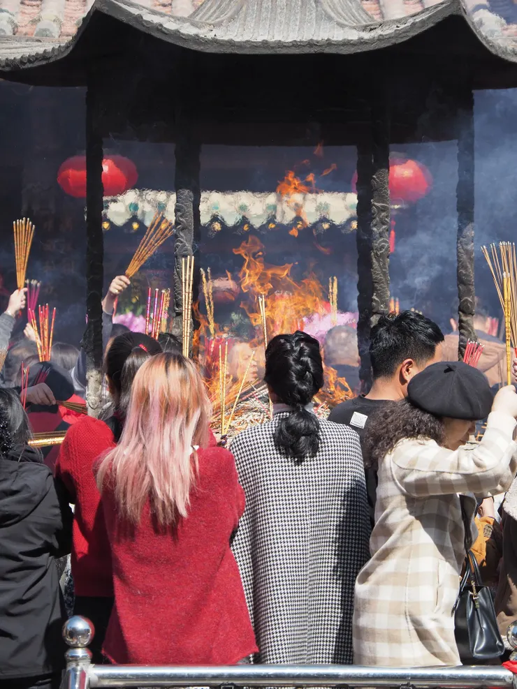 泉州通淮關岳廟，香火鼎盛