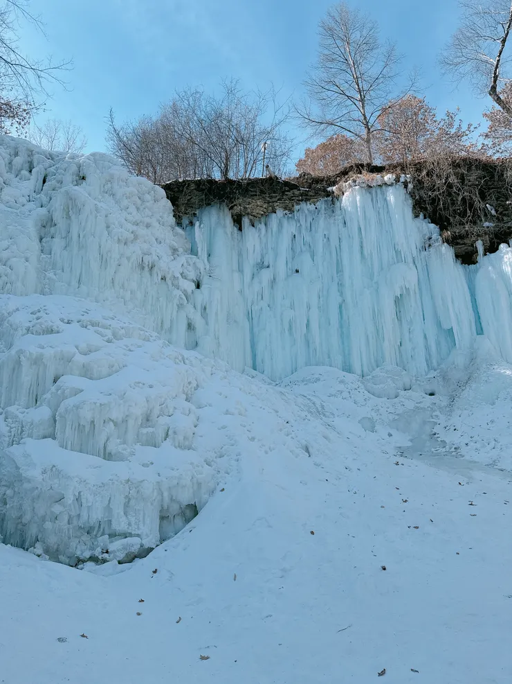 零下25度的明尼哈哈瀑布