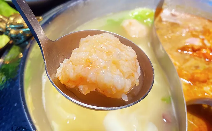 內湖火鍋推薦│柳記螺螄粉火鍋，訂位即送海鮮，當月壽星滿額霸氣贈送海鮮塔