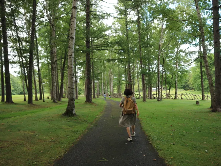 雖然說自助旅行走路佔大宗,但是帶著長輩,還是要適當休息比較好