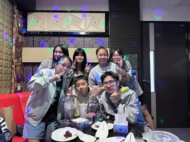 嗨🙋‍♀️半年不見了孩子們