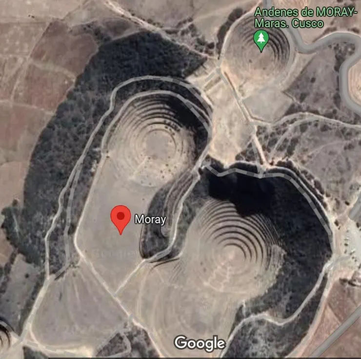 google map的衛星圖可以看到完整的Maras Moray