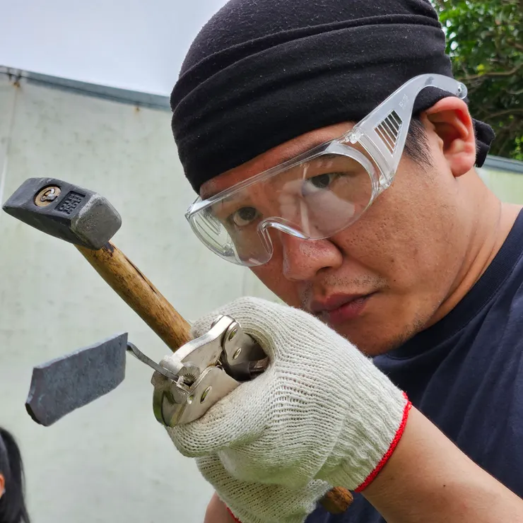 醉心實境節目《Forged in Fire》的夥伴，運用上了許多我也會用到的好工具，Photo Via 繹心山房