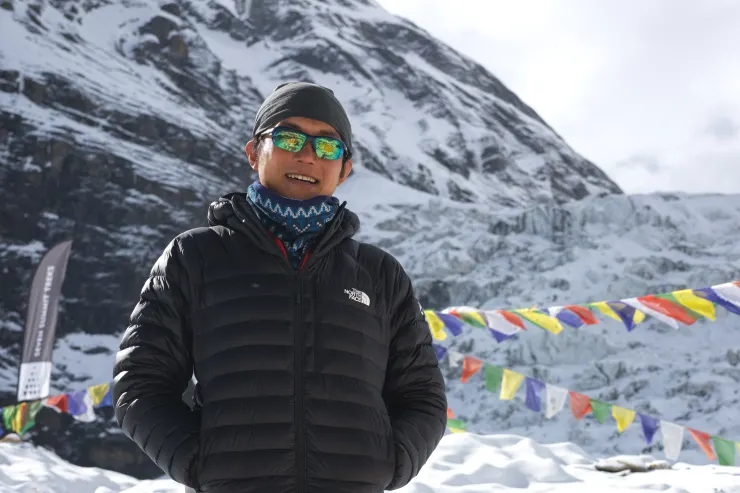 SUMMIT Series的黑色羽絨伴我走過許多極寒之地