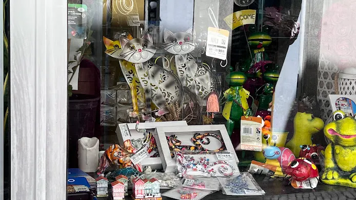 賣藝術品的漂亮商店