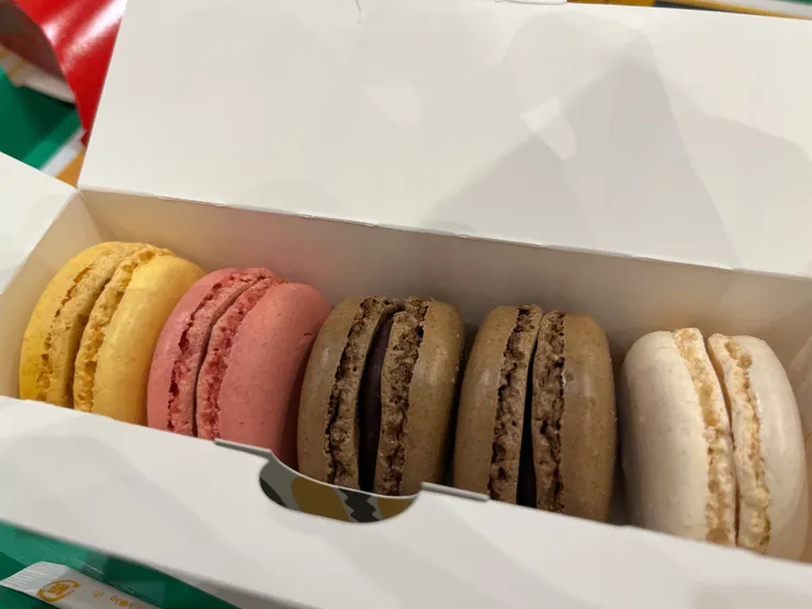 五個一盒，口味可任選。