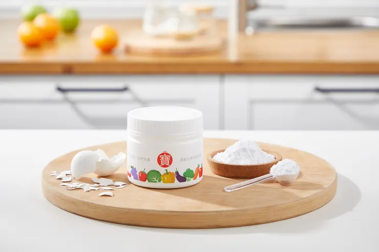 蛋殼粉一身是寶,還能用來洗蔬果,去除農藥殘留!「洗寶」煅燒蛋殼蔬果洗潔粉全新升級,婦幼展早鳥優惠價1罐199元。(資料來源:勤億蛋品科技)