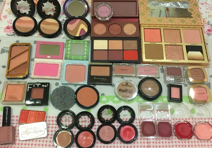 斷捨離前我有一輩子也用不完的 30幾個腮紅